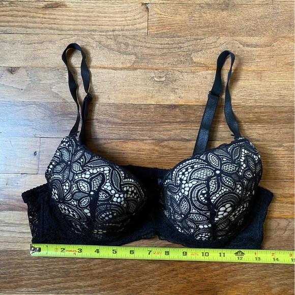 Beautiful Lace Flowered Tan Underneath 38C Strapless Option - Picture 7 of 8